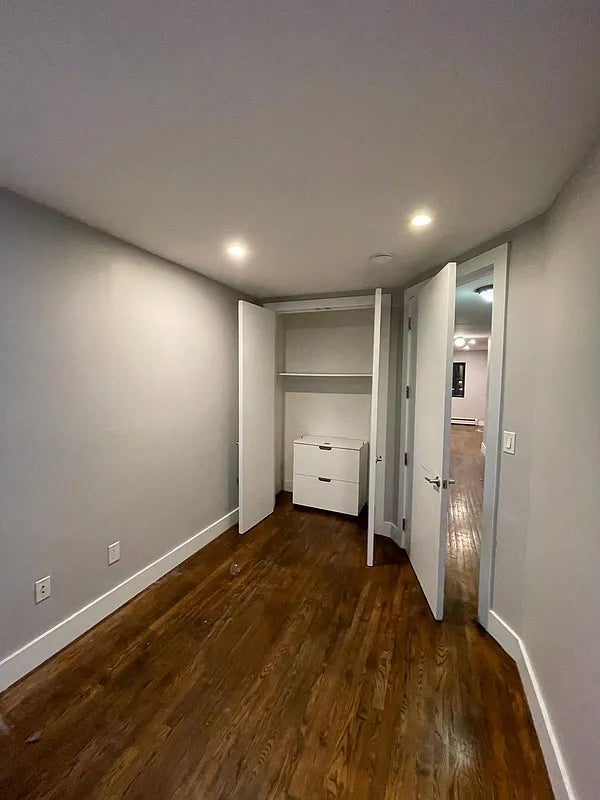 Spacious 3-Bedroom Duplex in Ocean Hill Brooklyn - Near Broadway Junction