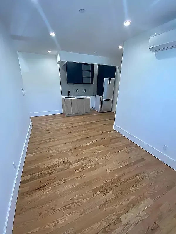 Spacious 3-Bedroom Apartment in Crown Heights, Brooklyn – Near 2/3/4/5 Trains