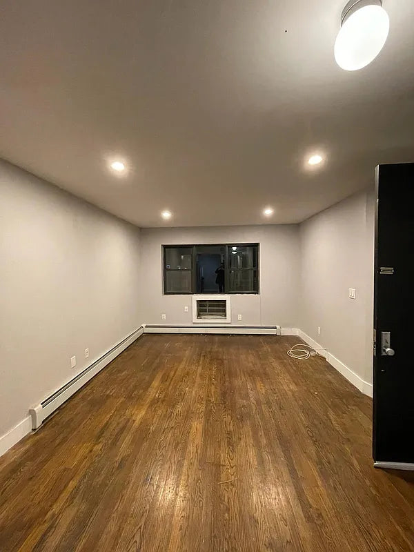 Spacious 3-Bedroom Duplex in Ocean Hill Brooklyn - Near Broadway Junction