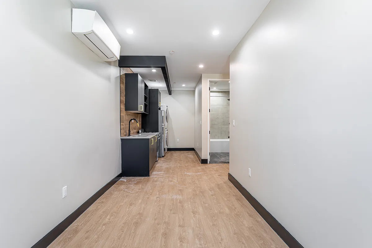 Spacious Studio Apartment in Flatbush, Brooklyn