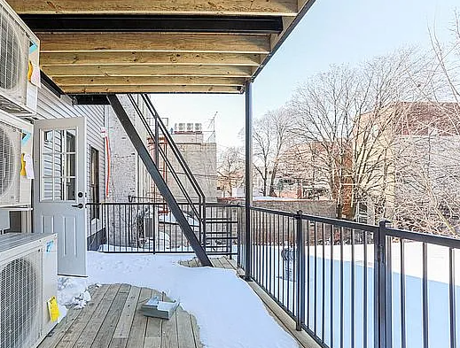 Spacious 4-Bedroom Apartment in Kensington, Brooklyn