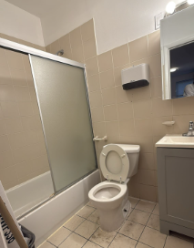 Cozy 1-Bedroom Apartment in Kensington, Brooklyn – Near F/B/Q/G Trains