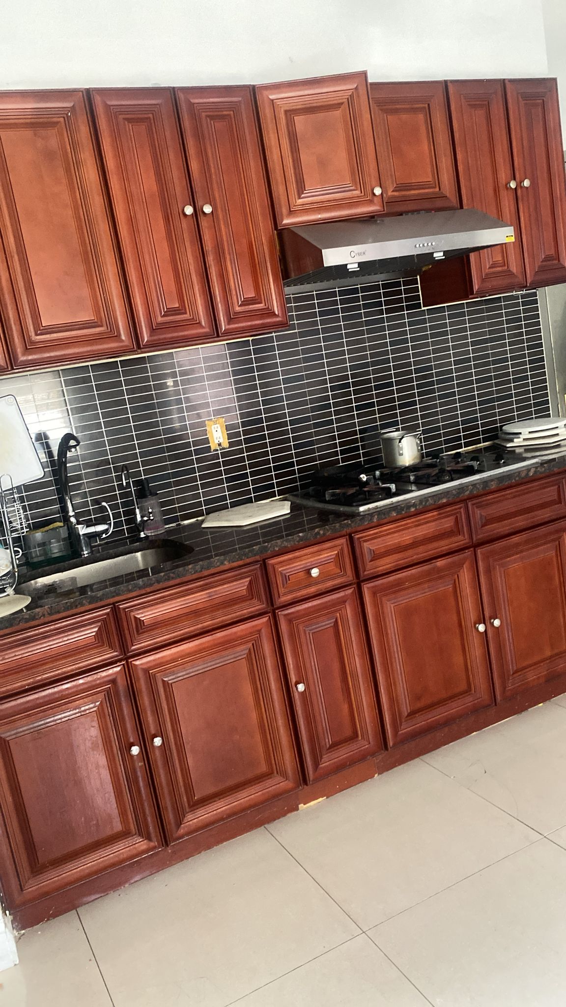 Spacious Room in Bensonhurst Brooklyn – Flexible Deposit & Natural Light