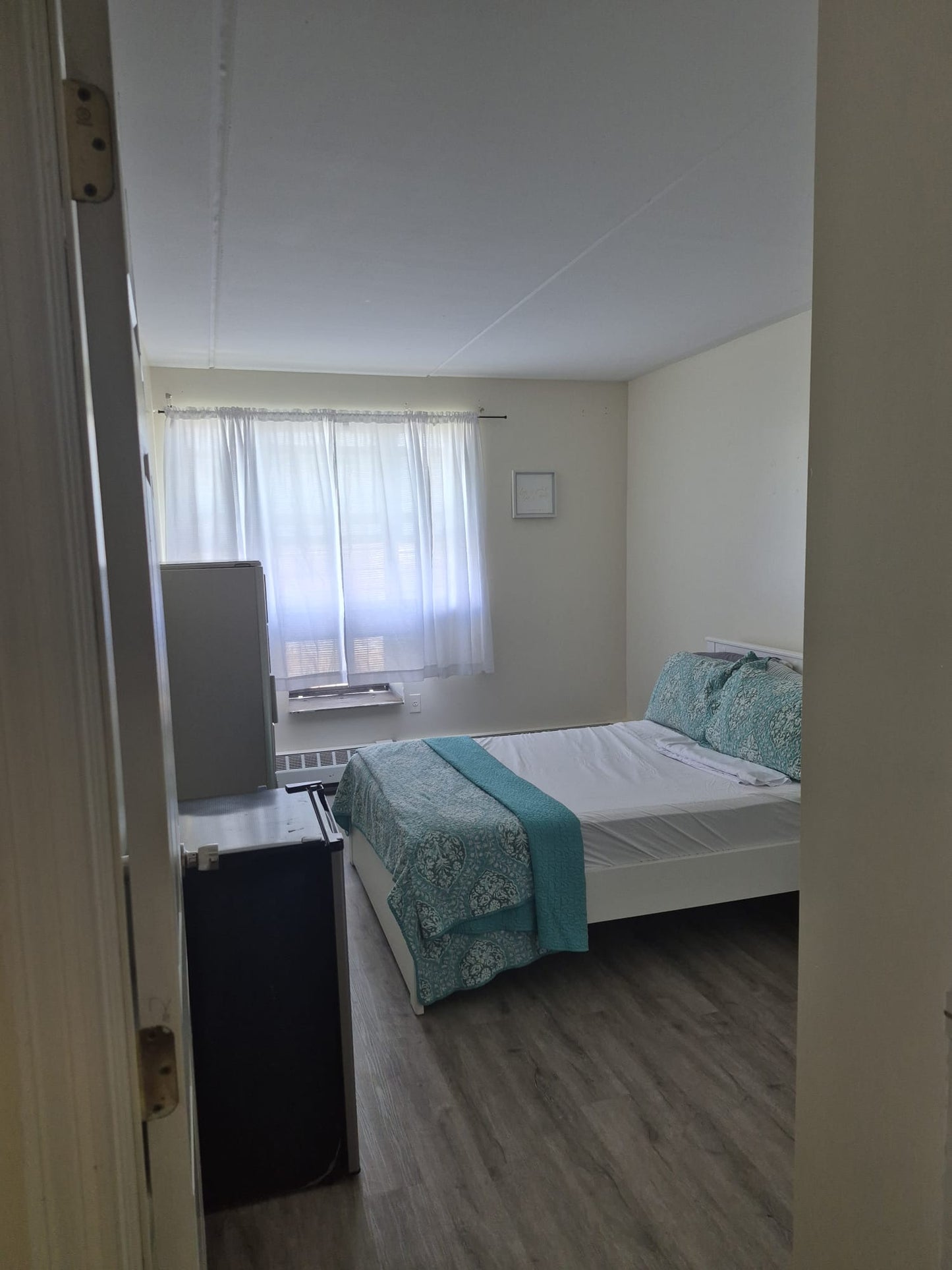 Spacious Furnished Room in Highbridge, Bronx – Between Manhattan 181st & Bronx 10452