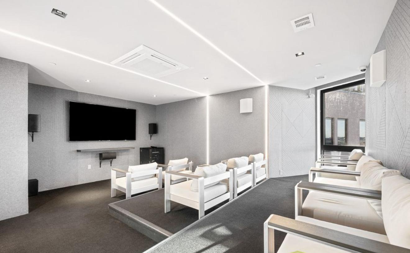 Luxury Studio Apartment in Flatbush, Brooklyn