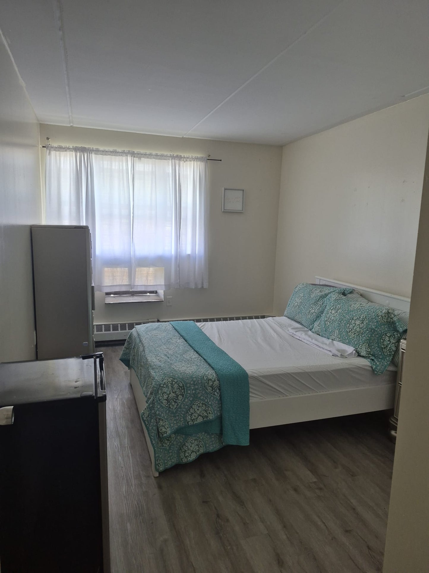 Spacious Furnished Room in Highbridge, Bronx – Between Manhattan 181st & Bronx 10452