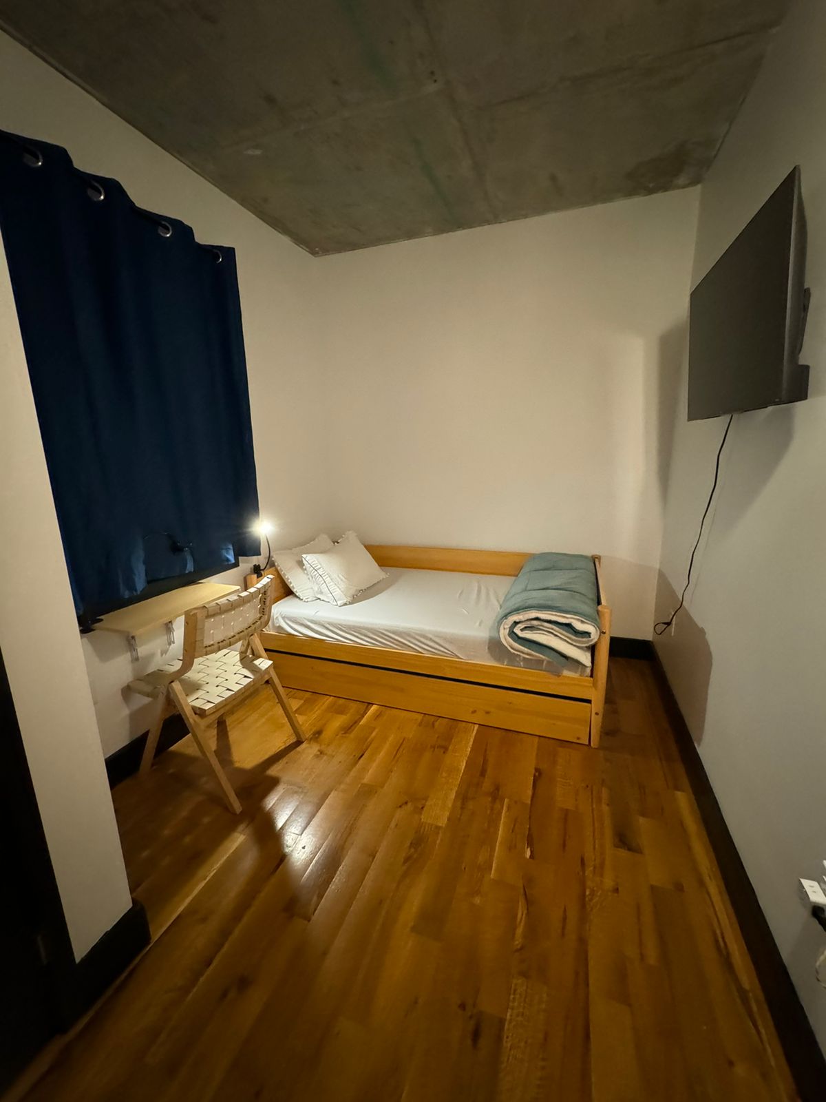 Furnished 1-Bedroom Apartment in Bushwick, Brooklyn – Near L/M Trains