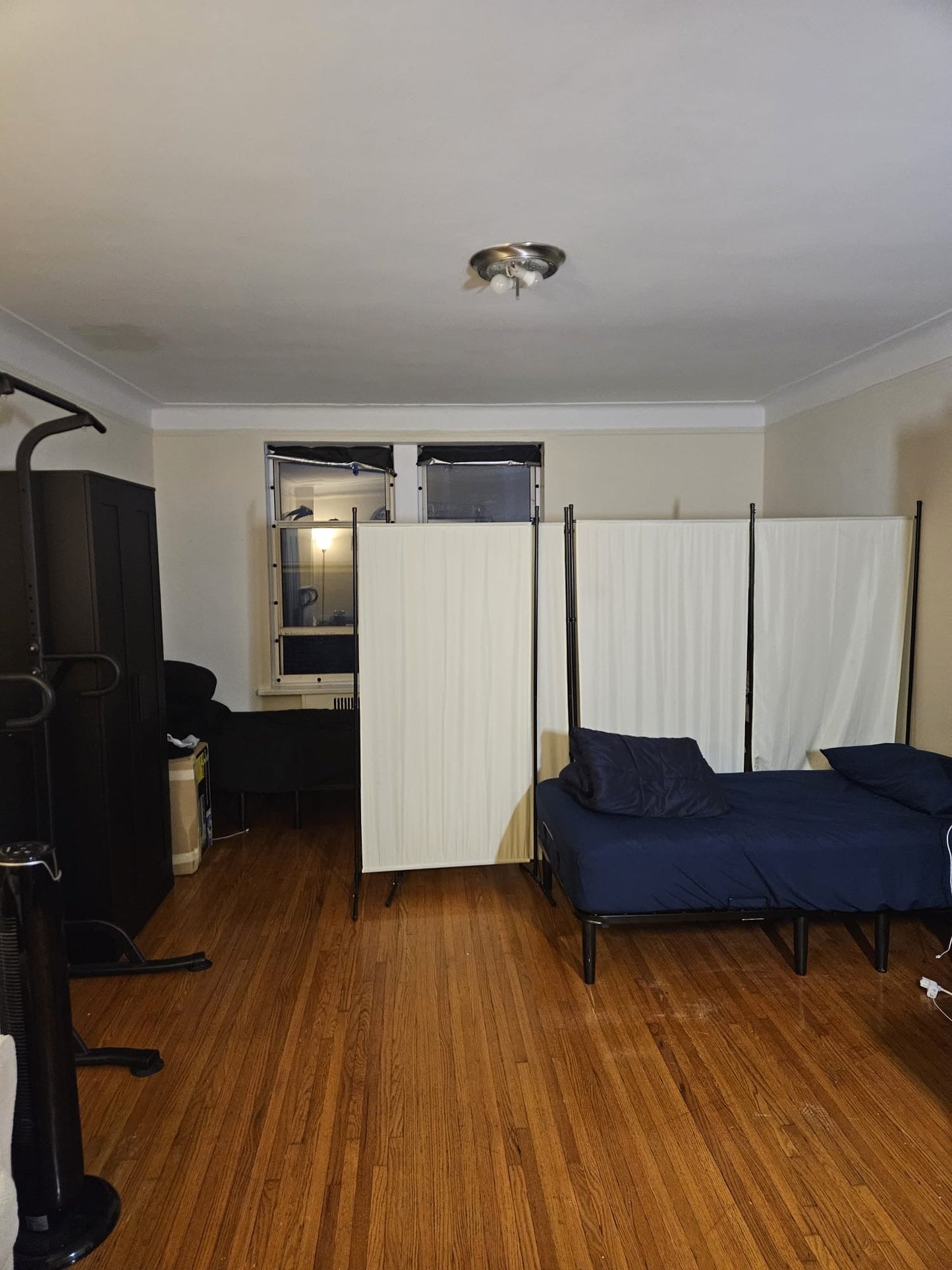 Modern 1-Bedroom Apartment in Forest Hills, Queens – Near E/F/M/R Trains
