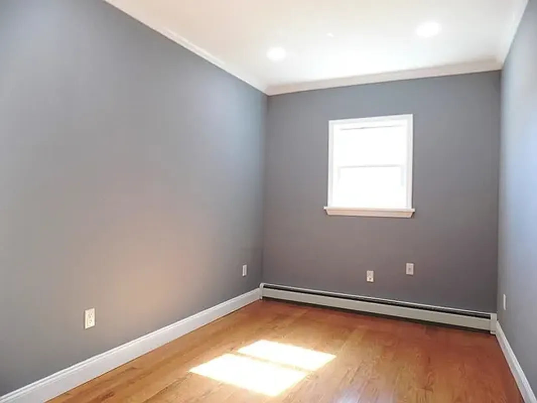 Renovated 2-Bedroom Apartment in Bedford-Stuyvesant Brooklyn – Stainless Steel Kitchen & A/C