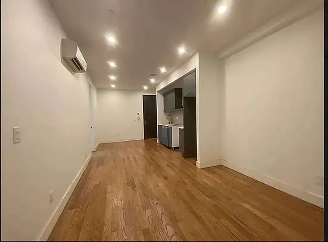 Elegant 4-Bedroom, 3-Bath Apartment in Bedford-Stuyvesant Brooklyn – Private Balcony & Rooftop Access