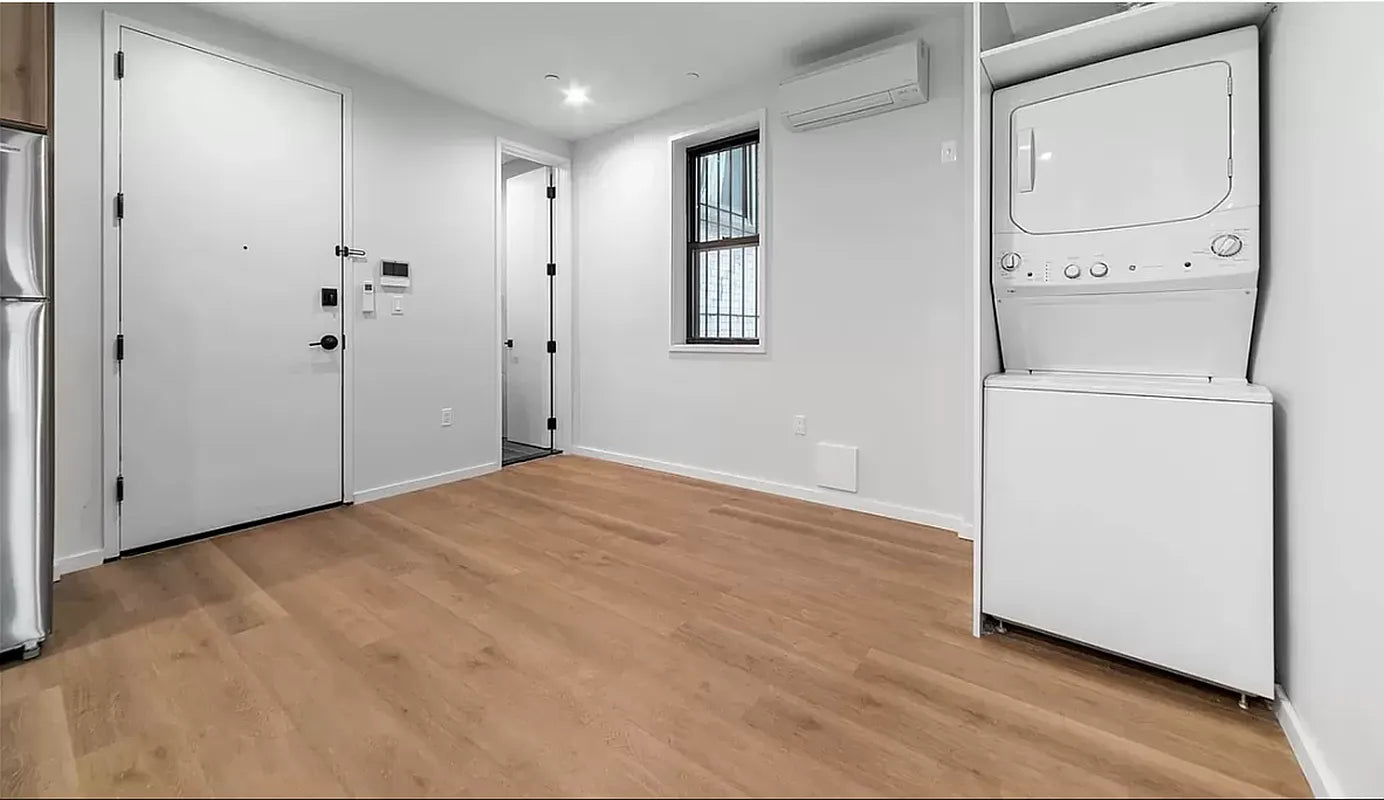 Spacious 2-Bedroom Duplex in Flatbush, Brooklyn – Near 2/5/Q Trains