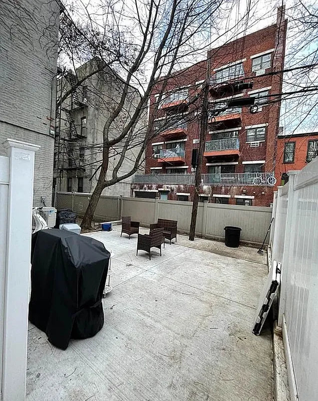 Spacious 3-Bedroom Apartment in Bedford-Stuyvesant, Brooklyn – Near G/J/M/Z Trains
