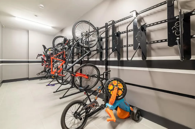 Modern 2-Bedroom Apartment in East Flatbush Brooklyn – Luxury Amenities