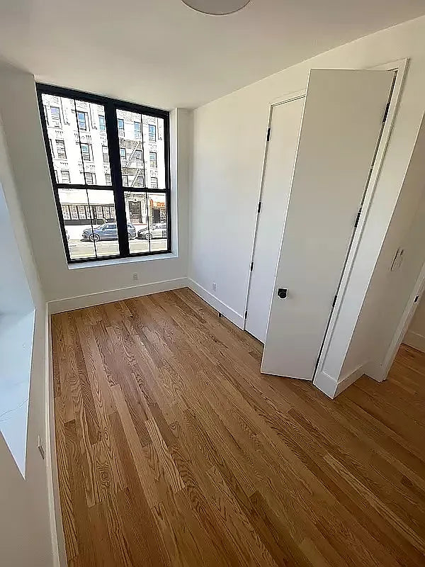 Spacious 3-Bedroom Apartment in Crown Heights, Brooklyn – Near 2/3/4/5 Trains